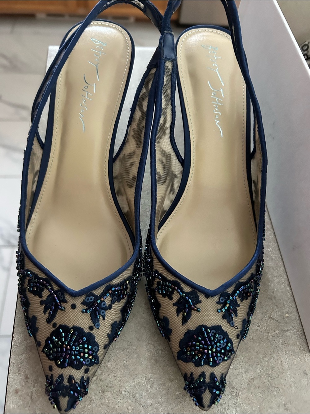 BETSY JOHNSON-Beaded Navy Mesh Slingback Pointed-Toe Heels size 8